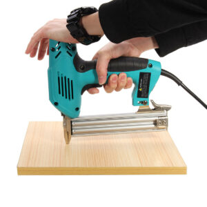 220V 1800W Electric Staple Straight Electric Staple Straight Nail Guns 10-30mm Special Use 30/min Wood Working Tool